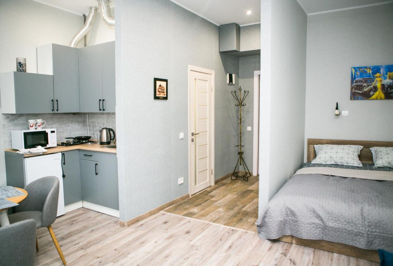 Luxury Flat In Downtown Apartment Lviv Bagian luar foto