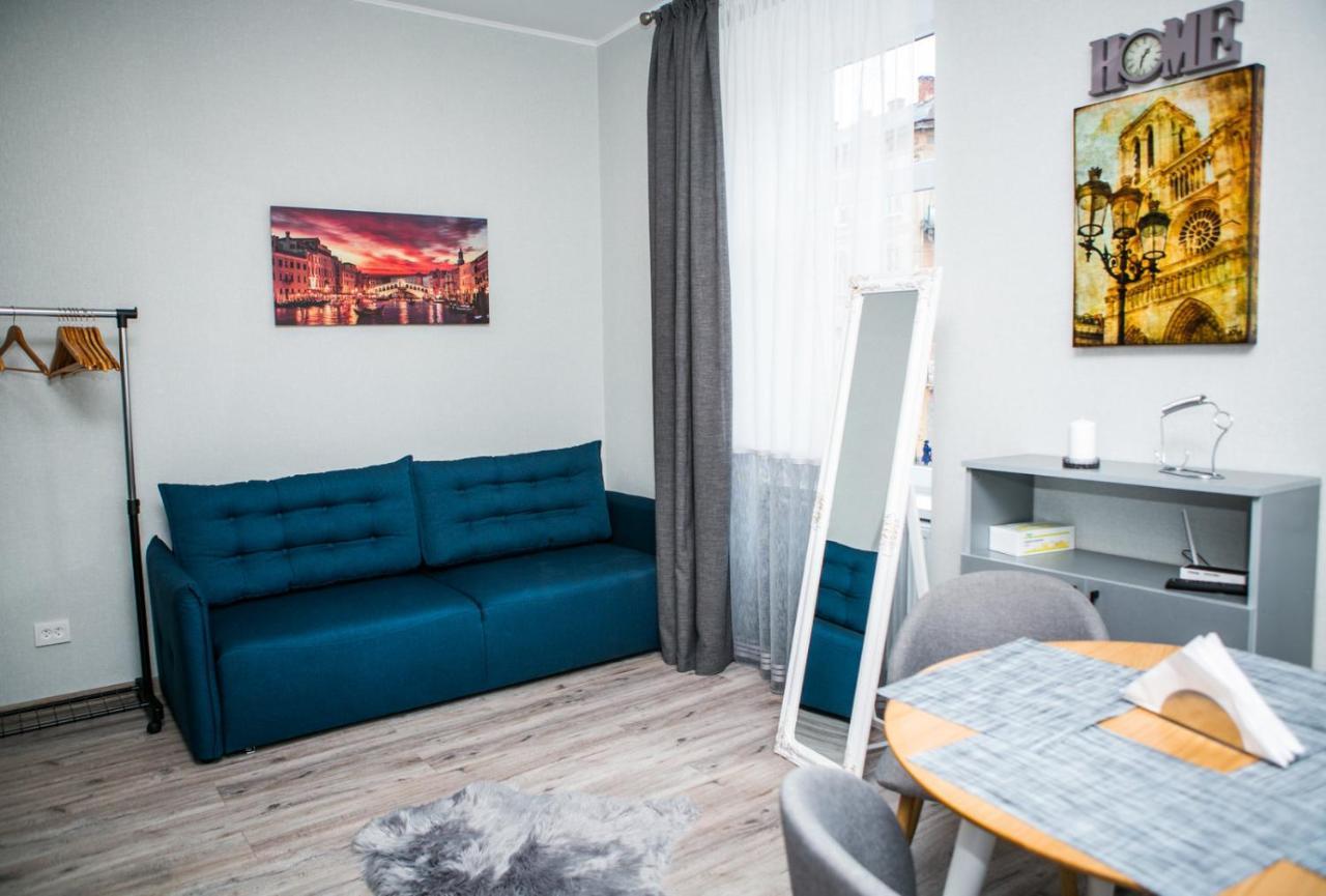 Luxury Flat In Downtown Apartment Lviv Bagian luar foto